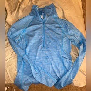 Women’s Underarmour running quarter zip